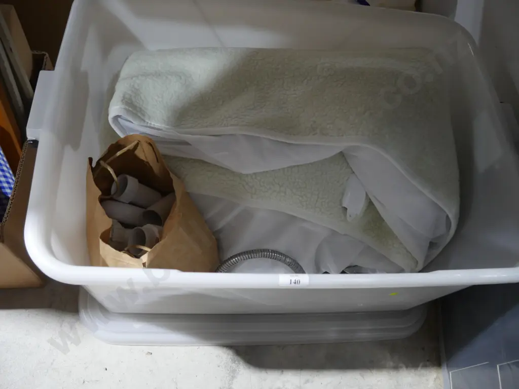 Electric blanket, plumbing fittings etc Image 1++