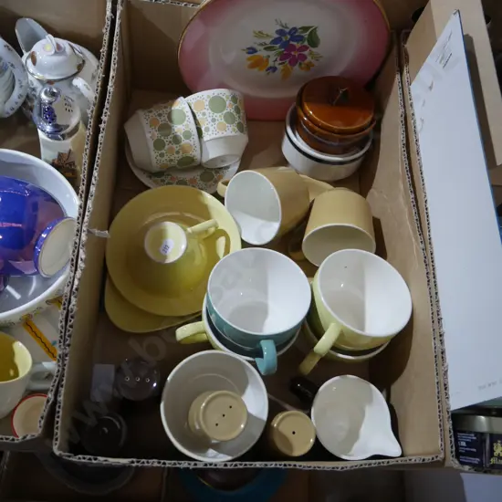 Cups and sauces etc