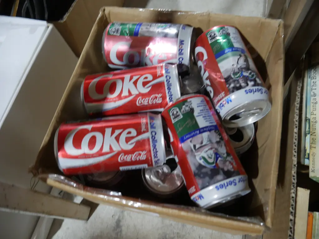Coca-Cola cans Image 1++