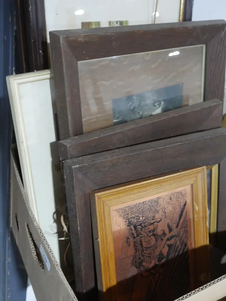 Assorted art Image 1++