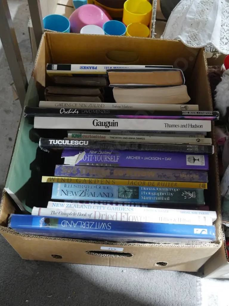 Books Image 1++