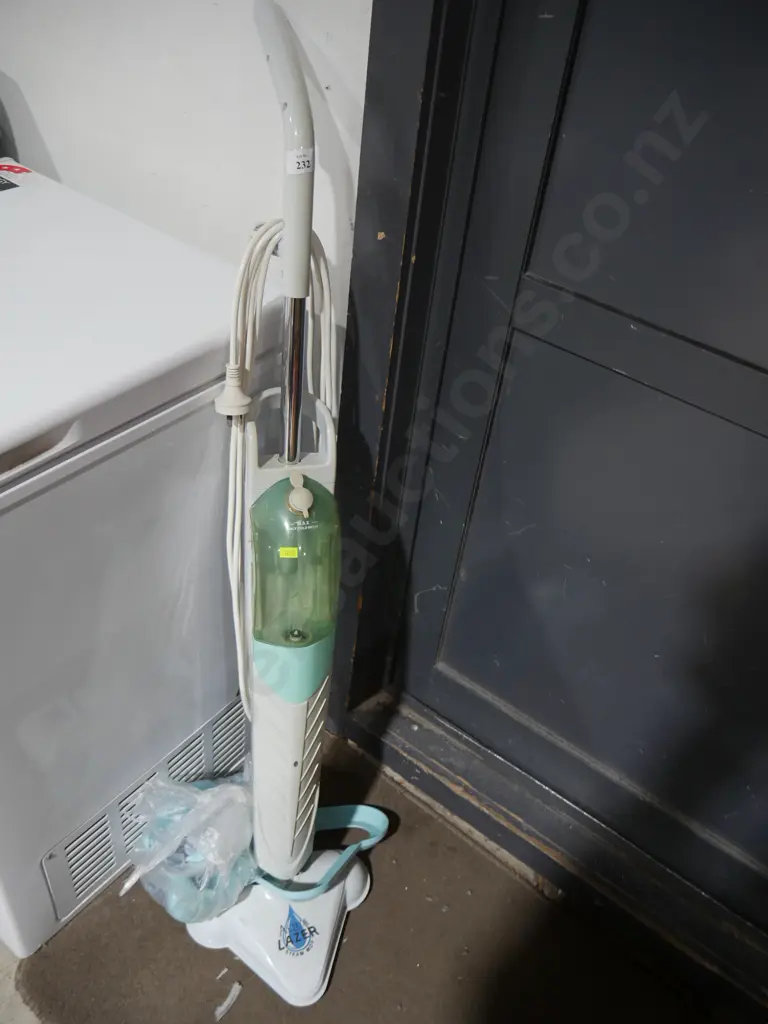 Aqua lazer steam mop Image 1++