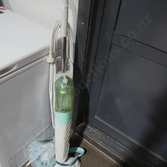 Aqua lazer steam mop