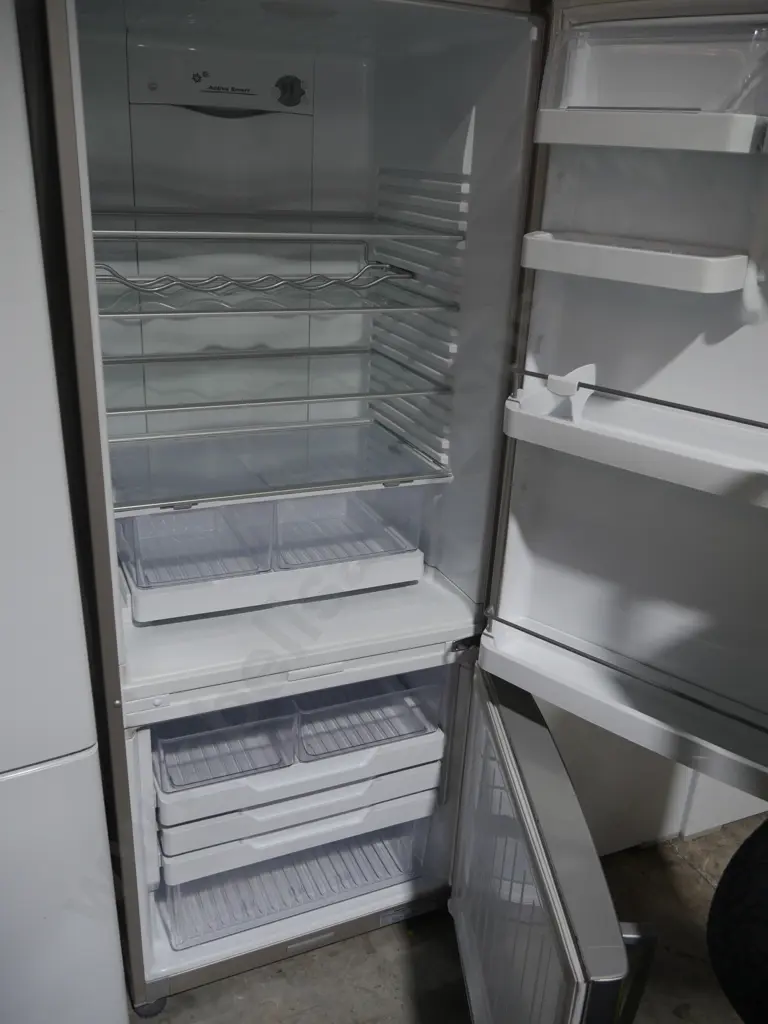 Fisher & Paykel stainless steel fridge freezer Image 1++