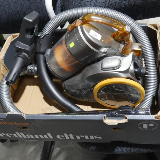 Russell and Hobbs vacuum cleaner