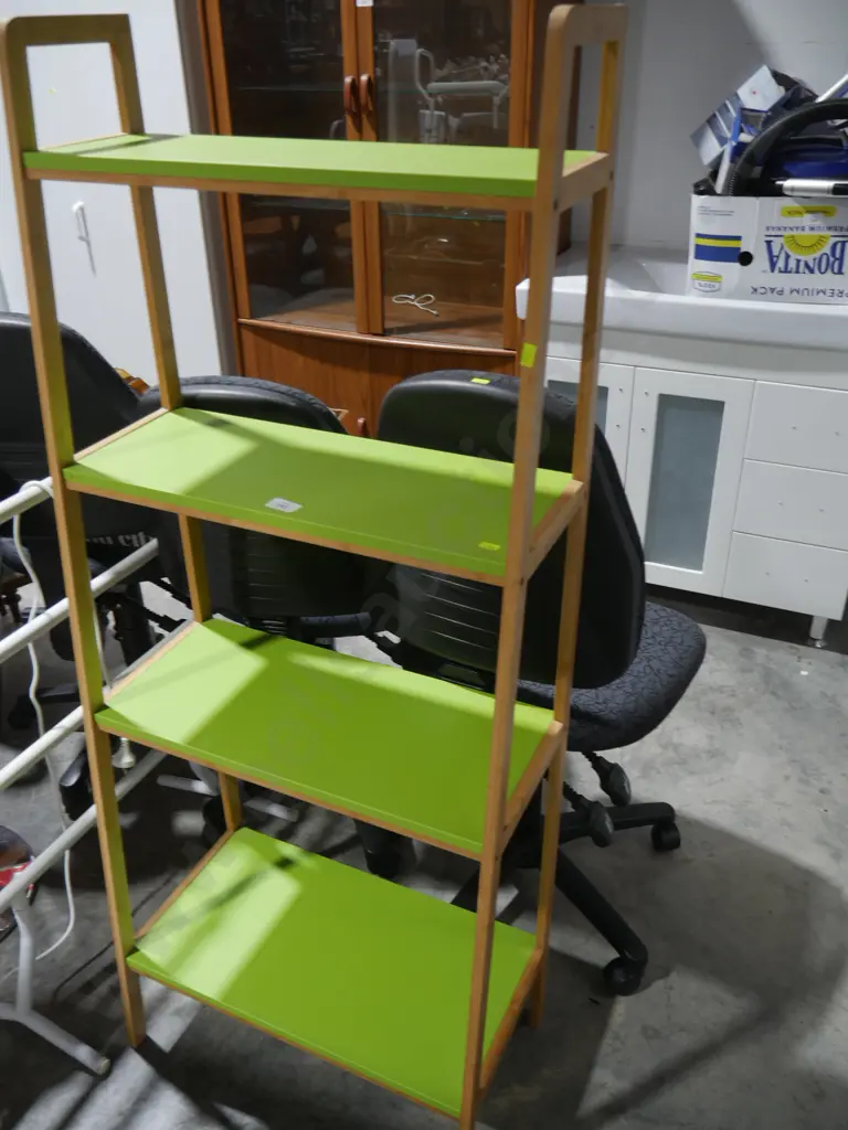 Ladder bookcase Image 1++