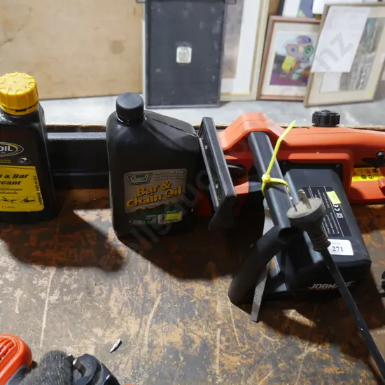 Chainsaw and lubricants