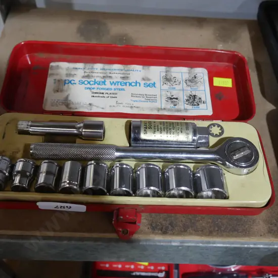 Socket set
