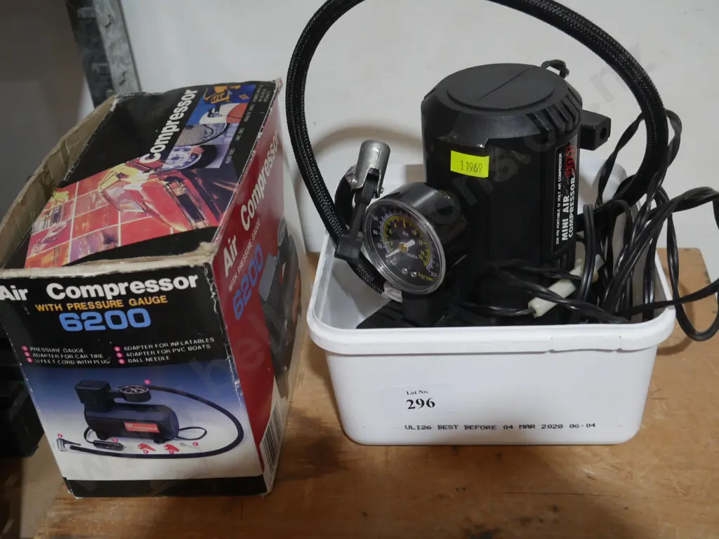 Mini air compressor Image 1++