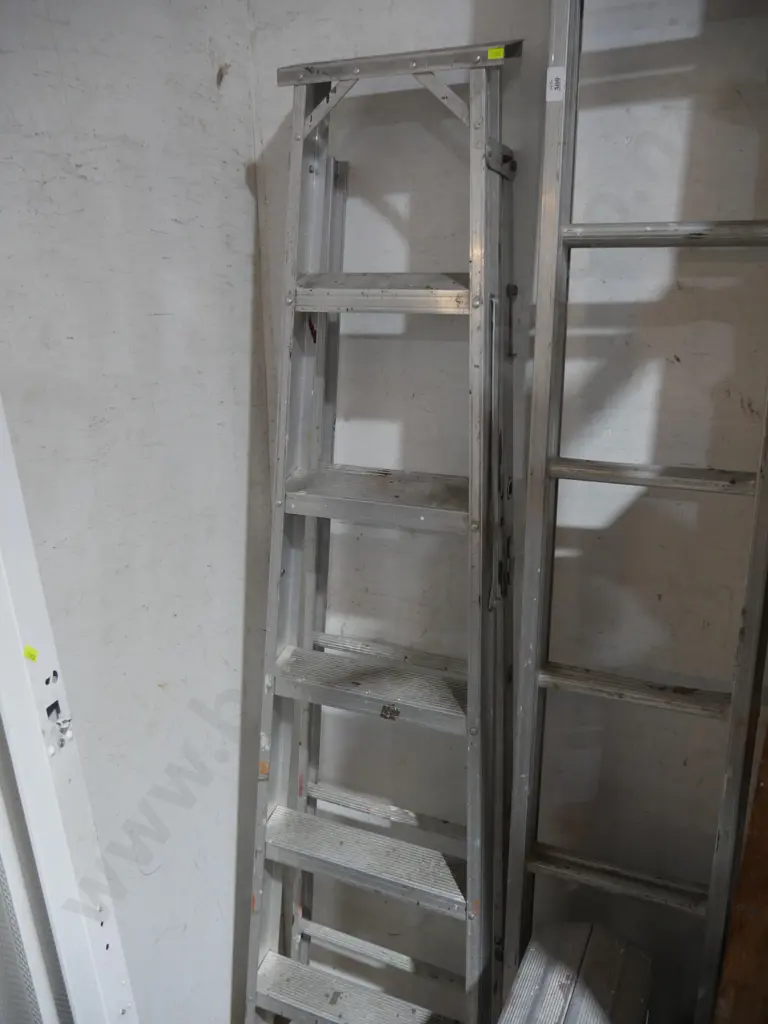 Aluminium ladder Image 1++