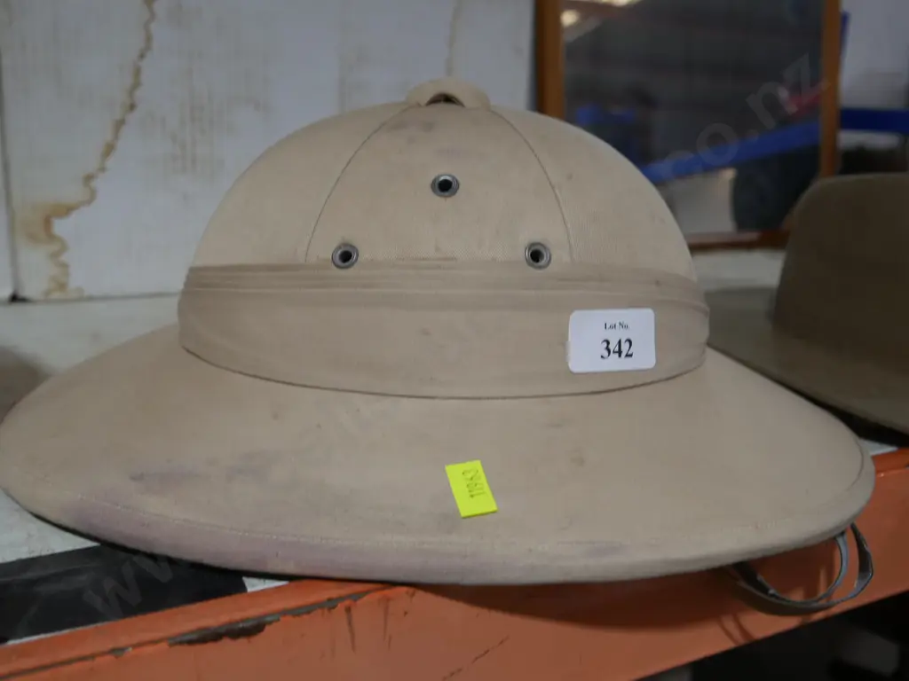Safari hat Image 1++