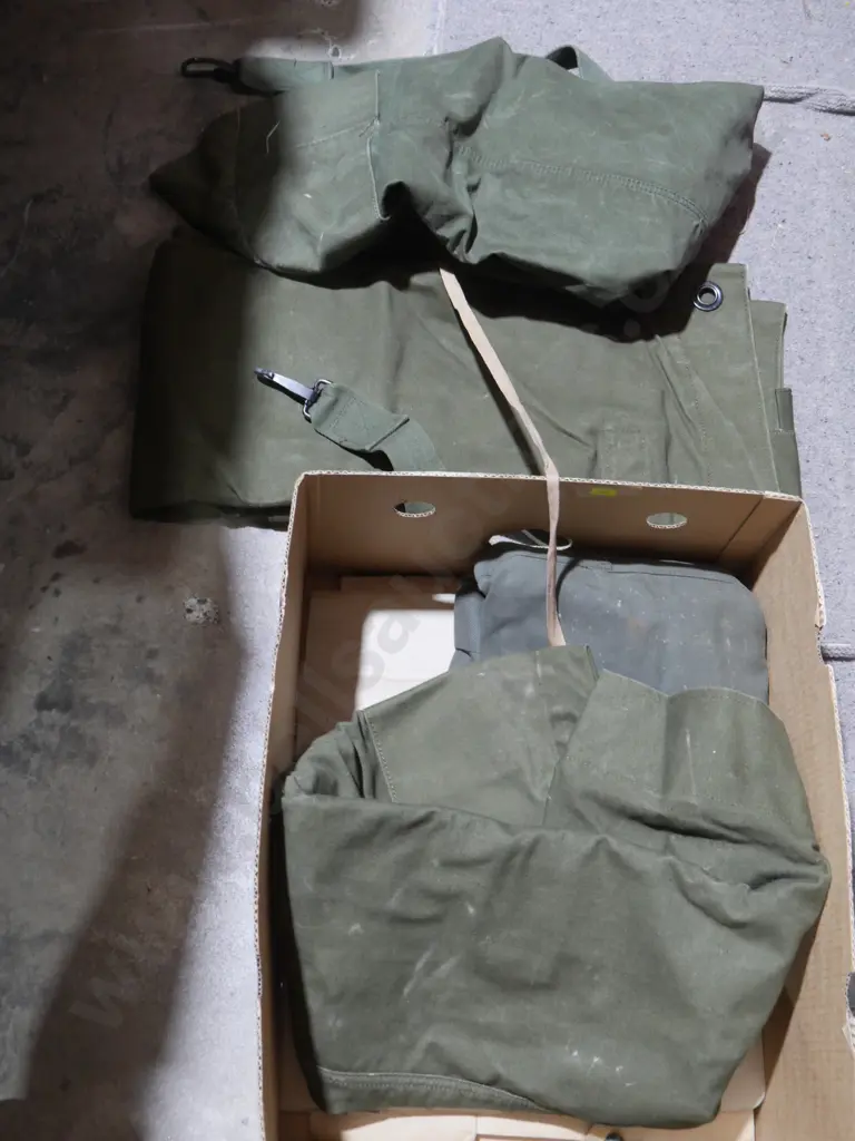 Canvas bags Image 1++