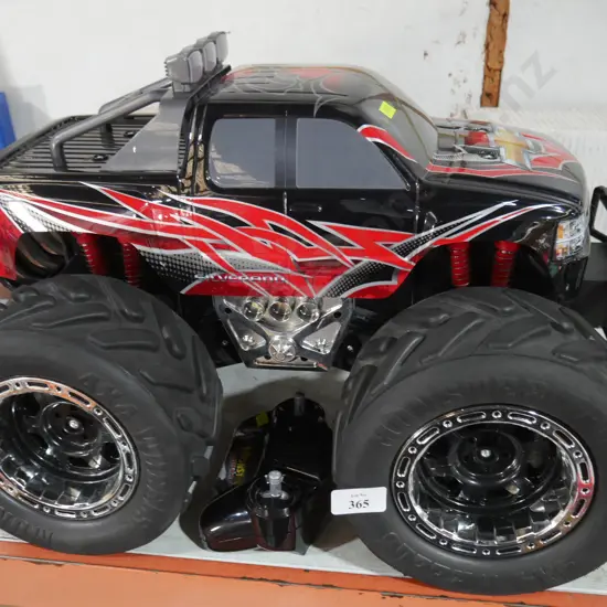 Remote control truck