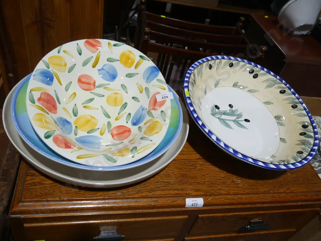 Serving bowls Image 1++