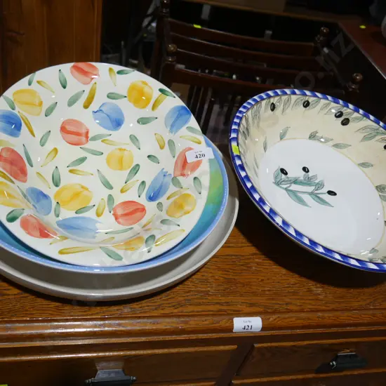 Serving bowls
