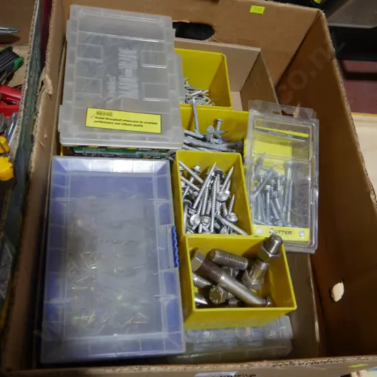 Assorted screws, nails etc