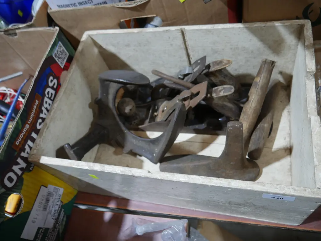 Shoe lasts etc Image 1++
