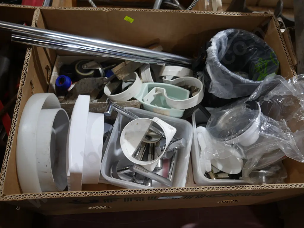 Plumbing fittings etc Image 1++