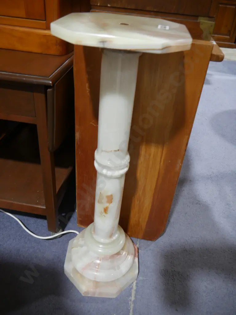 Alabaster plant stand Image 1++