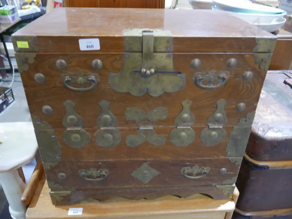 Korean bandaj wood chest Image 1++