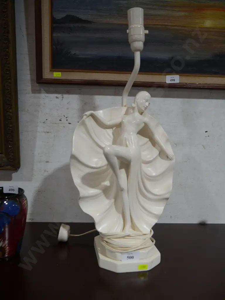 Art deco figurine table lamp Image 1++