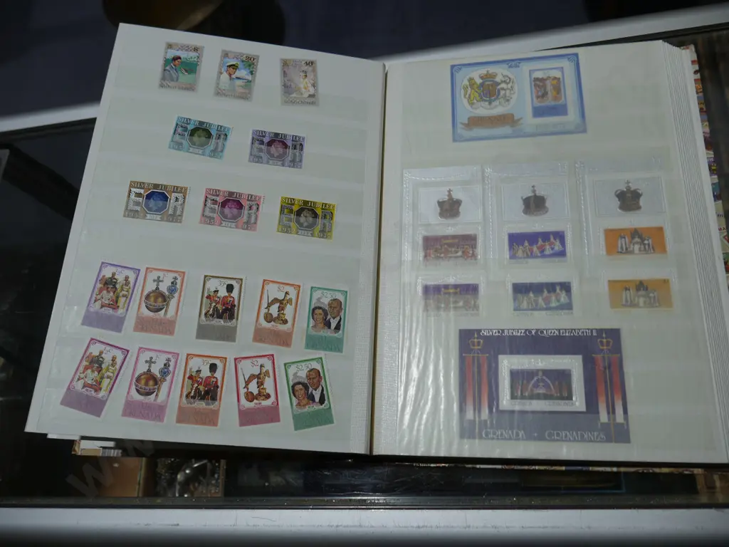 Stamp album Image 1++