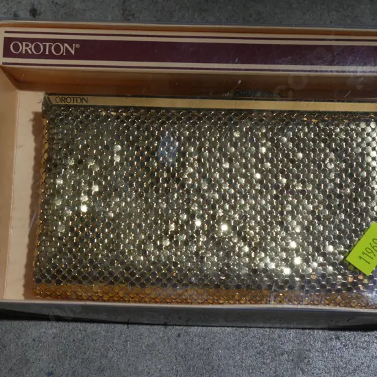 Oroton purse