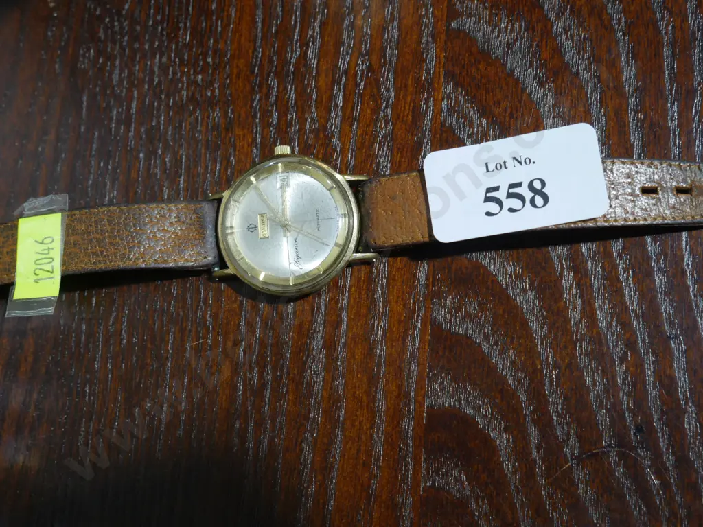 Mens vintage wrist watch Image 1++