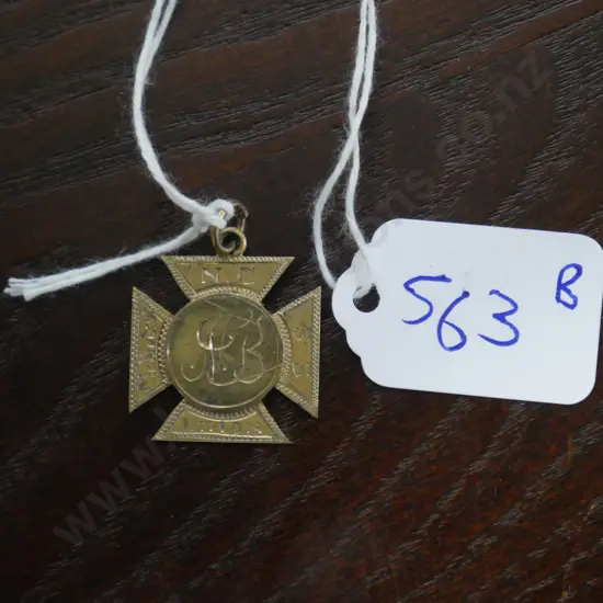 9ct gold pendant