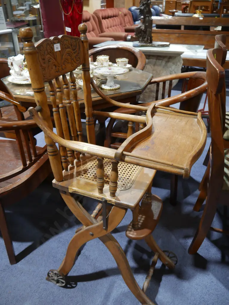 Vintage high chair Image 1++