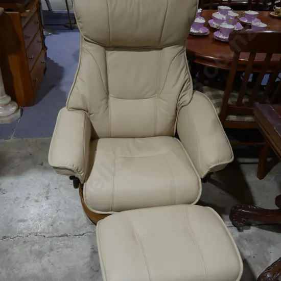 Stressless style armchair and stool