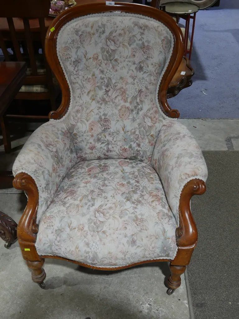 Grandfather chair Image 1++