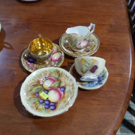 Aynsley cups, saucers, creamer etc