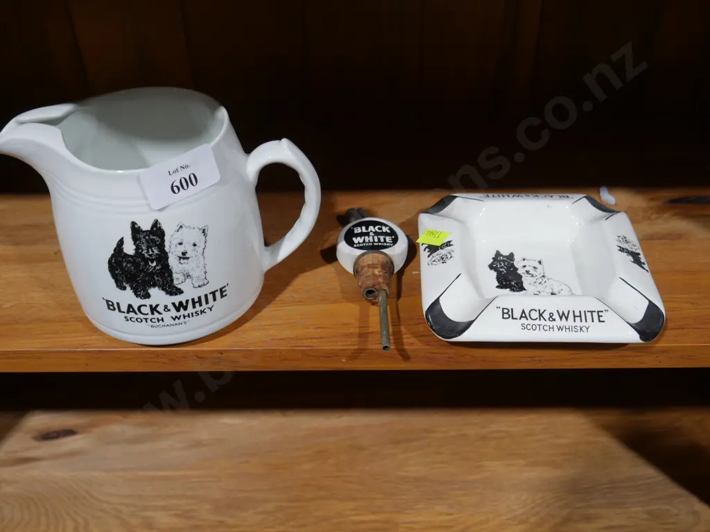 Black and white whiskey jug ash tray  nip pourer Image 1++