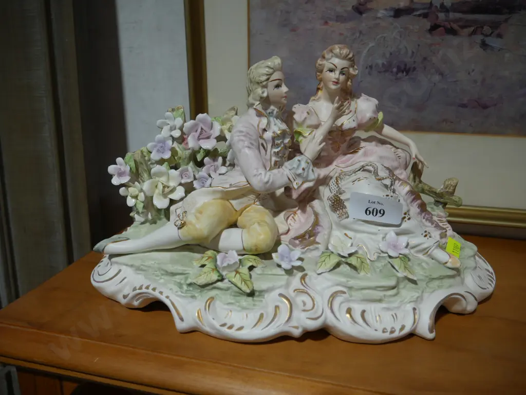 Porcelain figurines Image 1++