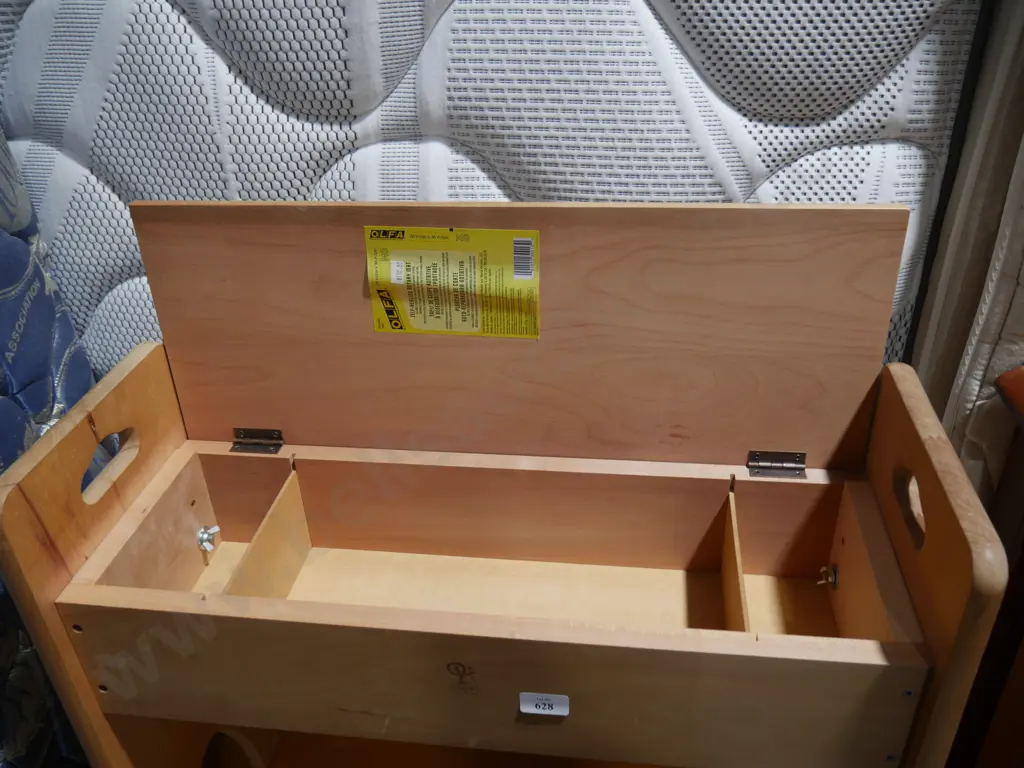 Piano stool Image 1++