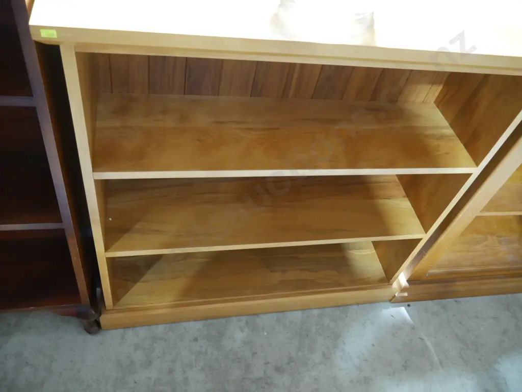 Bookcase Image 1++