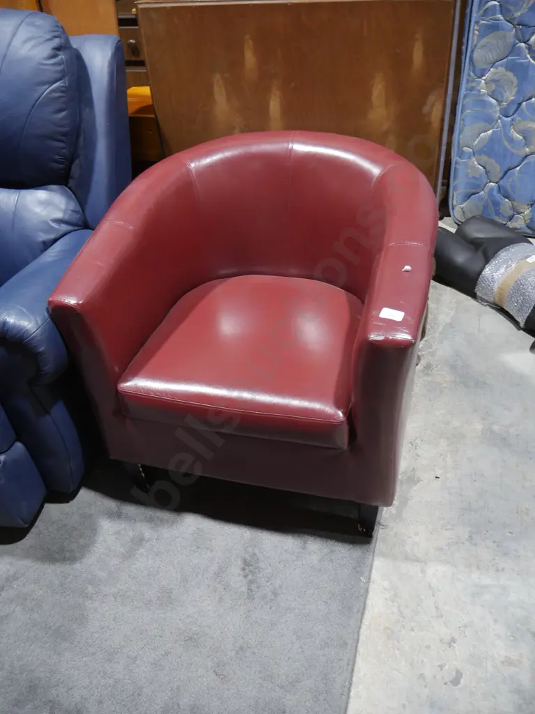 Tub chair Image 1++