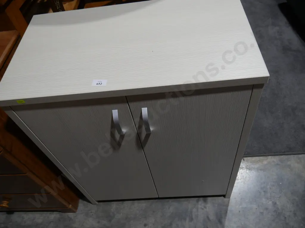 White modern cabinet Image 1++