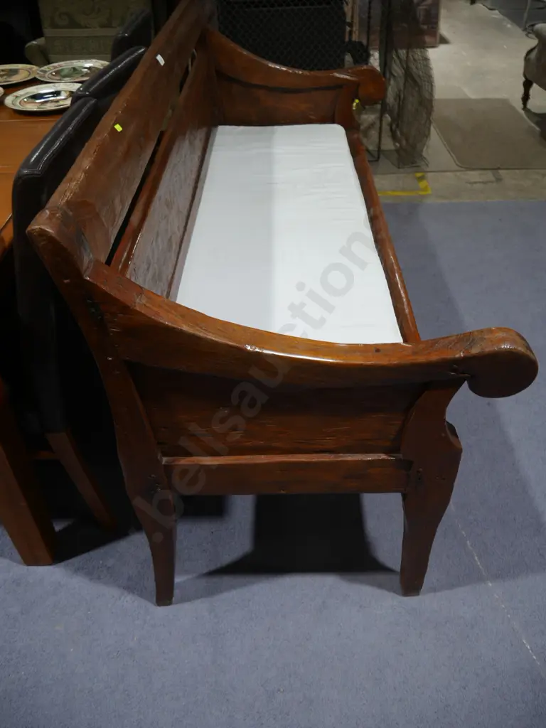Wooden bench Image 1++