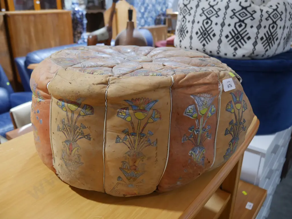 Pouf Image 1++