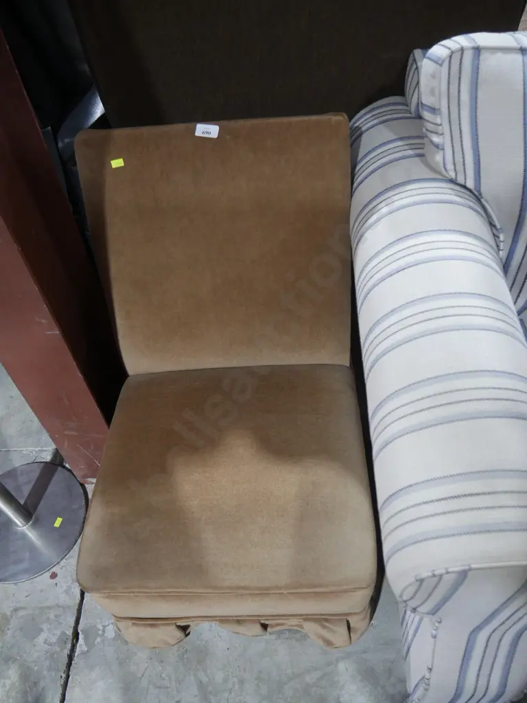 Nursing chair Image 1++