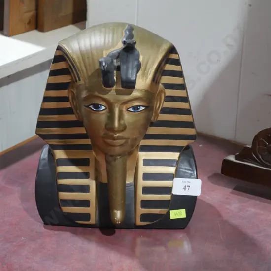 Egyptian figurine
