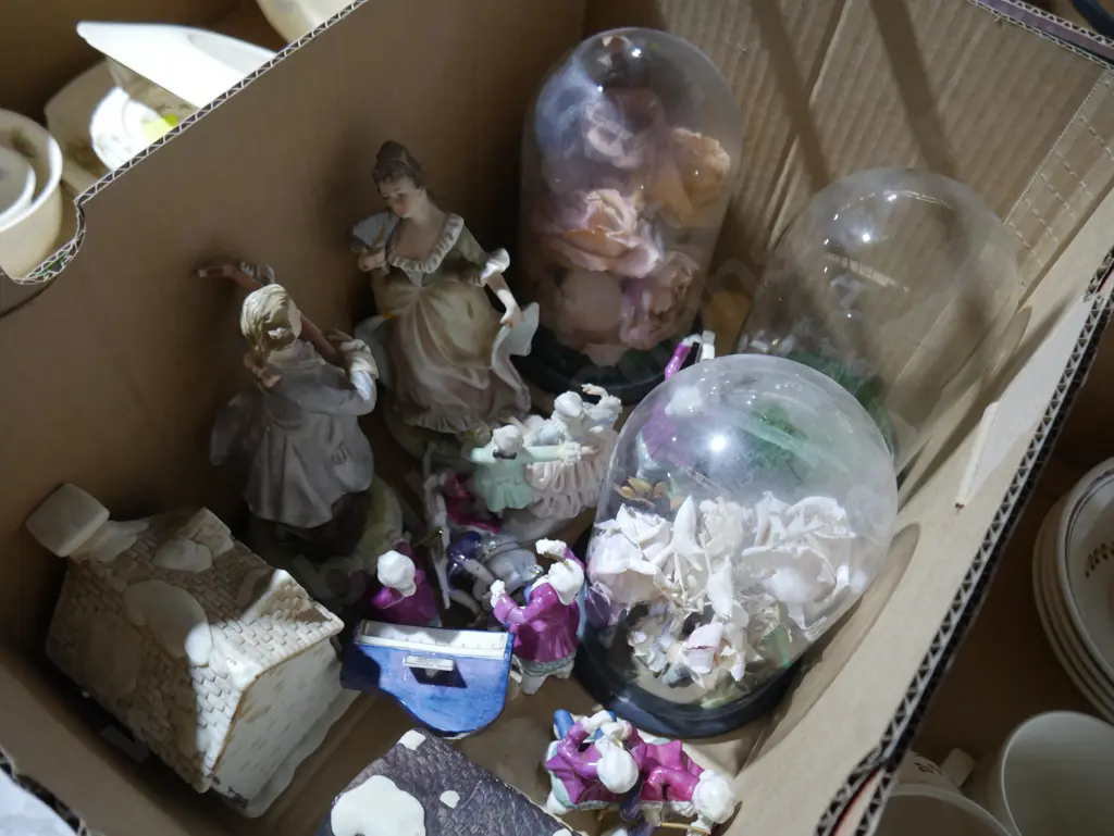Figurines Image 1++
