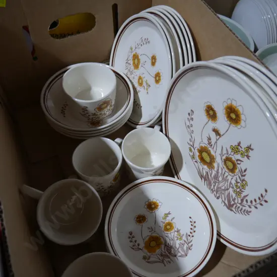 Crown lynn china