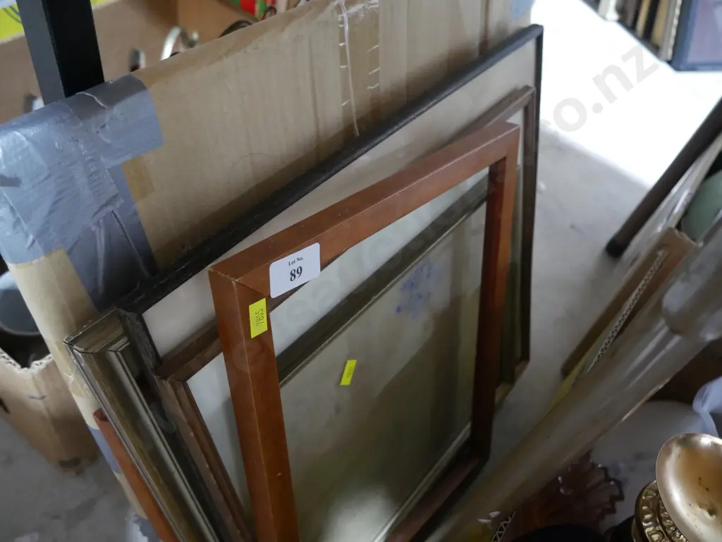 Frames Image 1++