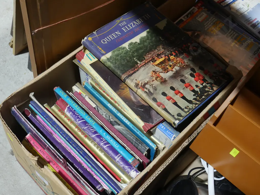 Books Image 1++