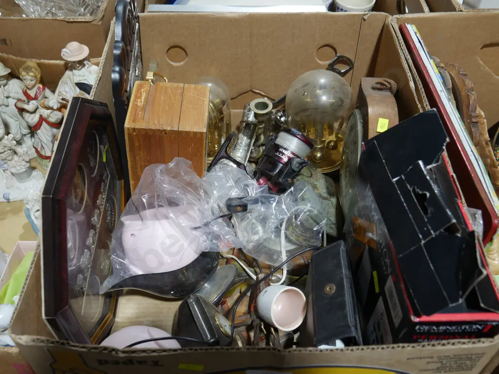Clocks, sundries Image 1++