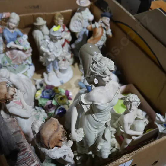 Figurines