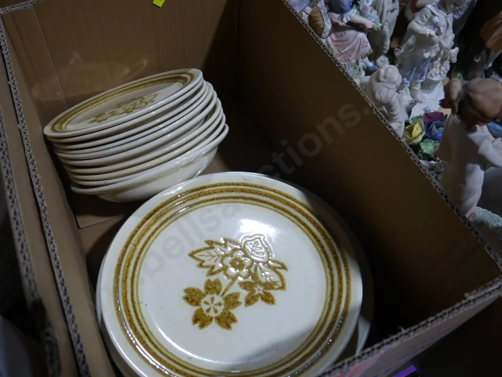 Crown lynn china Image 1++